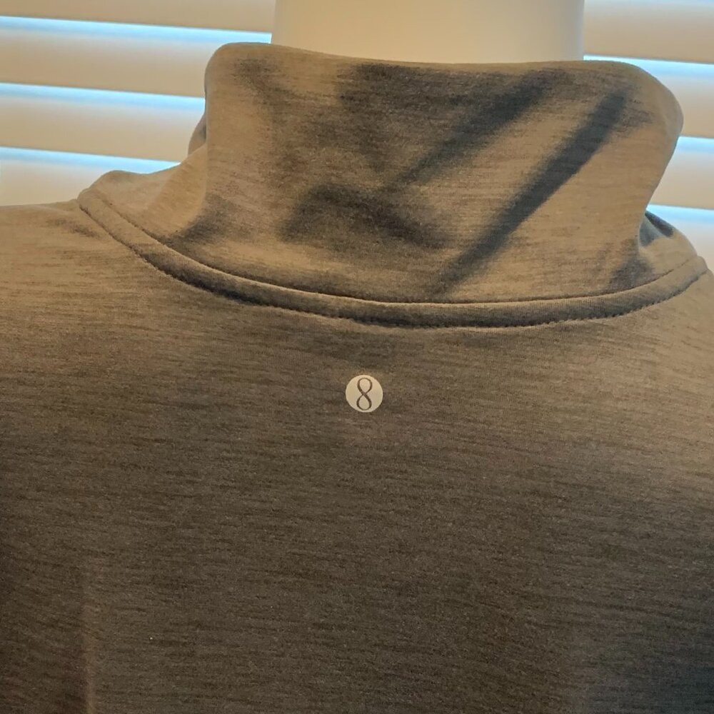 EUC LAYER 8 Qwick Dry Women's 1/4 Zip Pullover XL Light Olive (Almost Gray) - Picture 5 of 15
